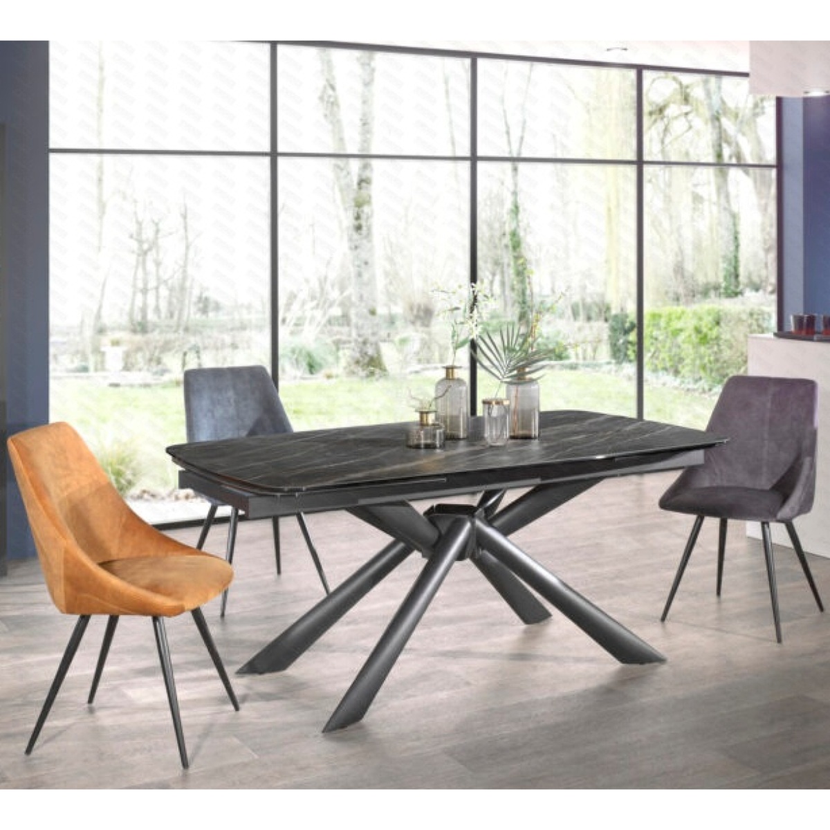 Grande table en céramique extensible noir et or L180-280 cm CONSTANTINE