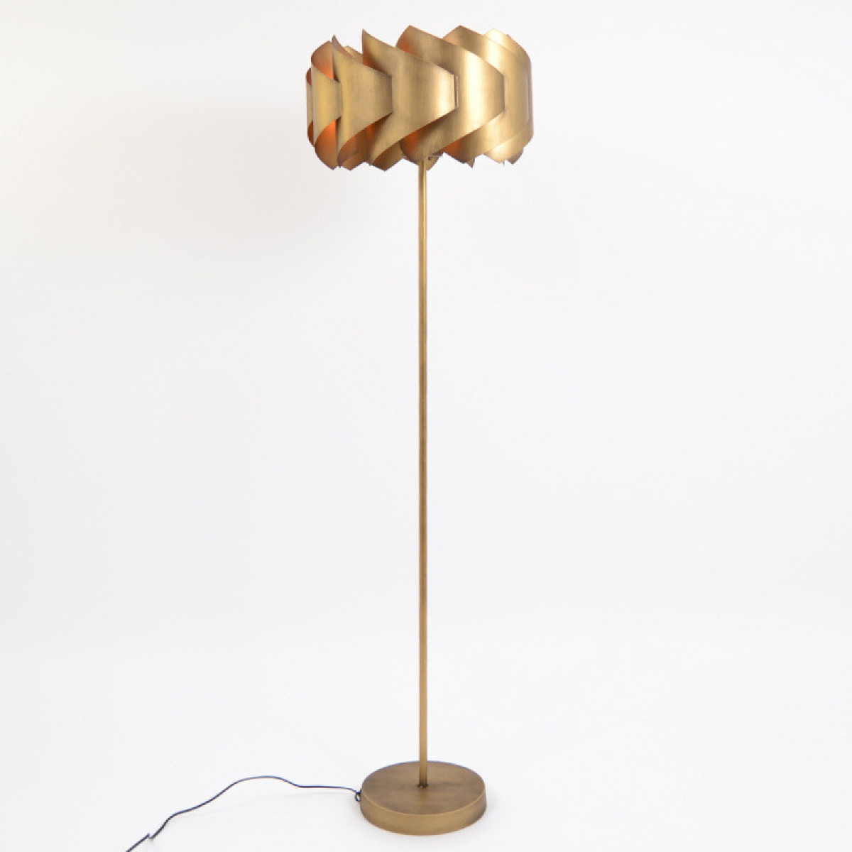 Lampadaire chic en métal doré SPIRALE